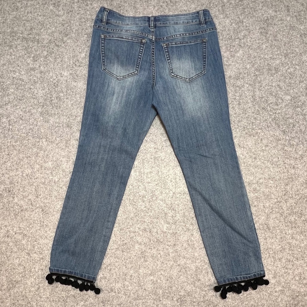 AZI New York Women Medium Wash Pom Pom Trim Cropped Slim Jeans Size 4 - Picture 4 of 8
